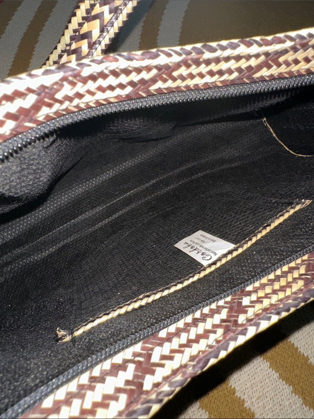 Hand-crafted handbag - Picture 3 of 8